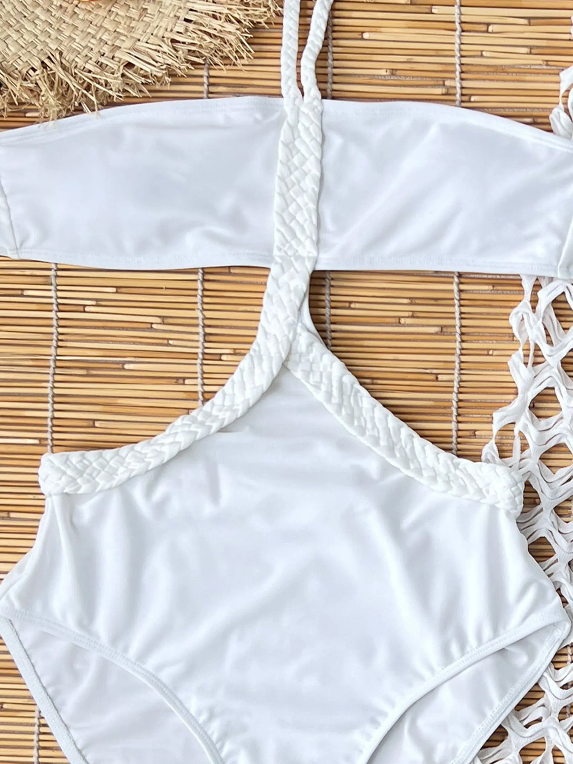 

2025 Sexy White Two-Piece Bikini with High-Slit Fringe Skirt Perfect for Beach Wear Pool Parties Summer Getaways Vacation Wear