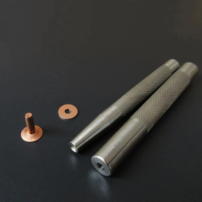 

1 комплект медных заклепок и заусенцев, установка клепального установщи, крепежный инструмент из нержавеющей стали