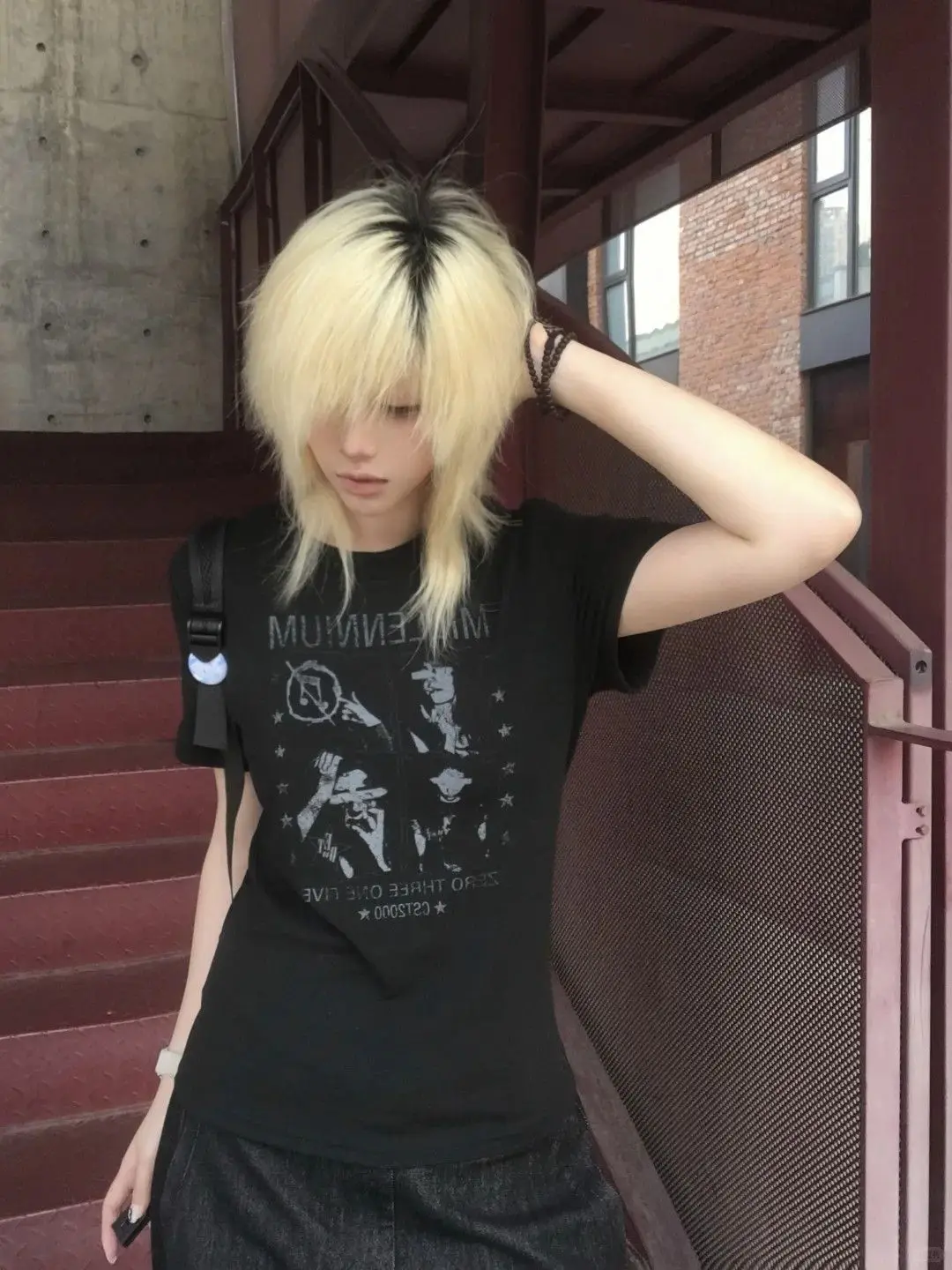Summer New Four Grid Portrait Printed Short Sleeved T-shirt Women Y2k Dark Front Shoulder Round Neck Top