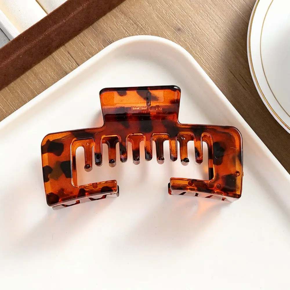 Professional Large Matte Shark Clip For Thick Hair Non Slip Geometric Jaw Clamp For Women Chic Coffee Brown Hair Accessory