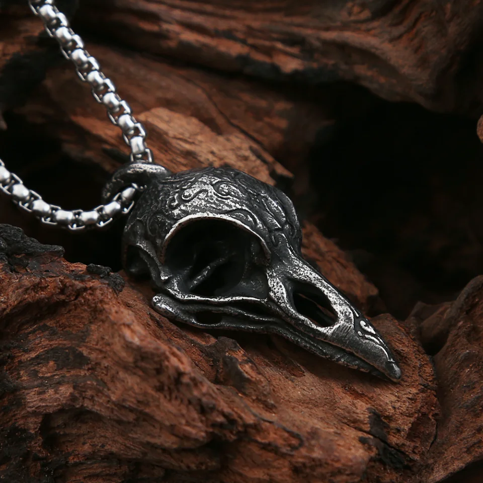 New Vintage Style Stainless Steel Viking Crow Skull Pendant Necklace For Men Fashion Unique Animal Necklaces Amulet Jewelry Gift