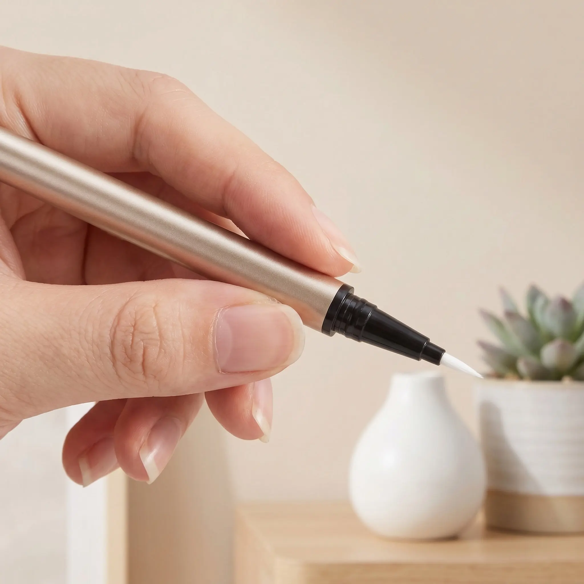 5Pcs 1Ml Empty Eyeliner Tube Refillable Liquid Eyeliner Pen Compact Lightweight Portable for Wholesalers DIY Use