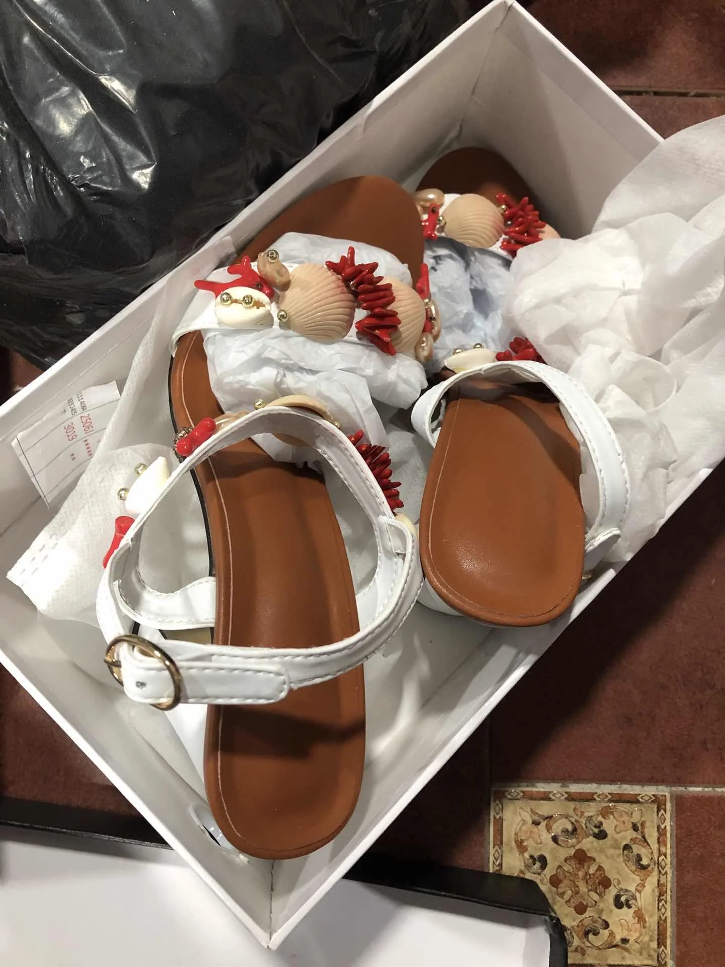

Fashion Design Coral Shell One-Strap Summer Beach Women Sandals Peep Toe Chunky Heel Buckle Strap Pumps Ladies Party Dress Shoes