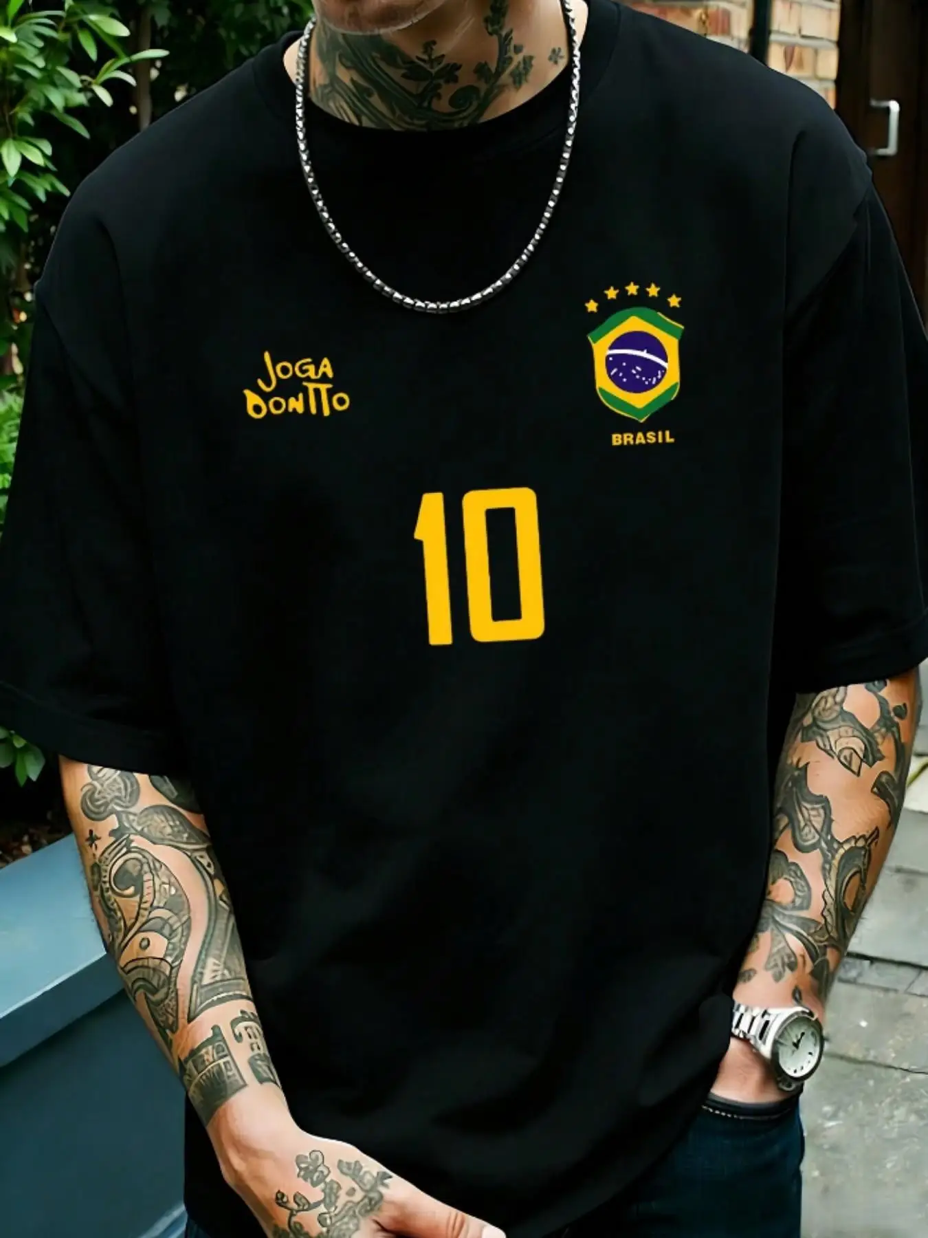 Classic Brazil No. 10 short-sleeve jersey, evoking youthful memories and immersing you in the vibrant atmosphere of the court.