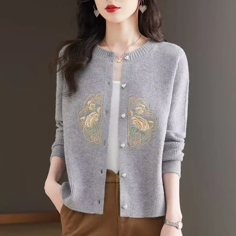 

Fashionable Ethnic Style Short Embroidered Sweater Coat Women's Knitted Cardigan Autumn and Winter Top