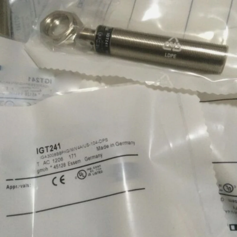 

IGT241 Switch Inductive Sensor New High Quality