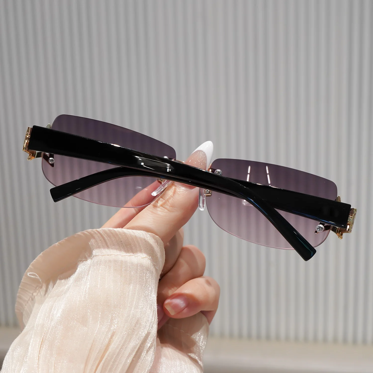 Women Sunglasses Square Sun Glasses Rimless Fashion Glasses Y2K Star Rhinestone Oval Shades UV400 Protection Sunnies for Beach view 3