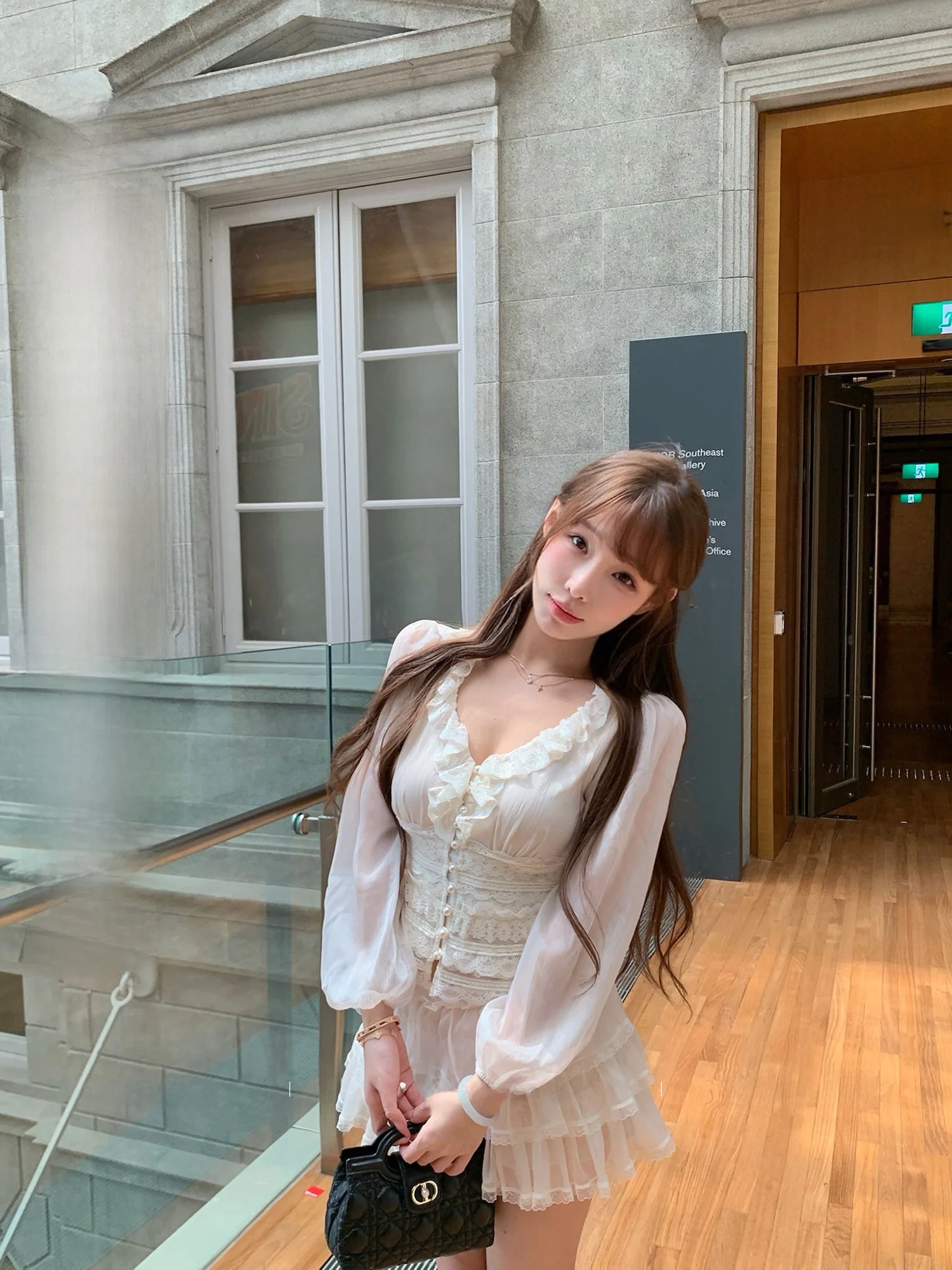 

Женская блузка Lukira с кружевной отделкой, V-образным вырезом, весна 2026, из полиэфирного волокна, с длинными рукавами, цветочным узором, на пуговицах, повседневная