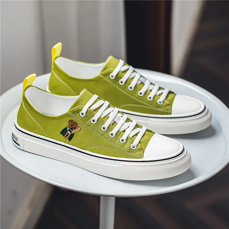 

Fashion Green Canvas Shoes Men Sneakers Low Top Mens Flats Sneakers Designer Print Men Casual Vulcanize Shoes zapatillas hombre