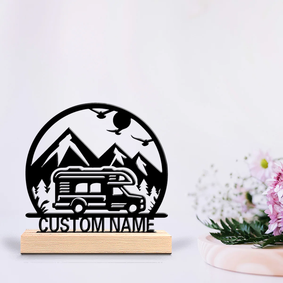 1pc Creative CAMP Personalized Text Metal Statue Metal Ornament Art Figurine With Wood Base Tin Statue For Children Gifts