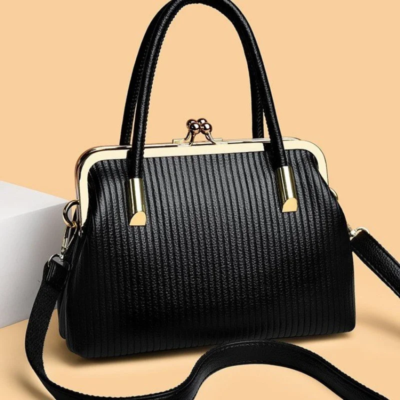 

Современный элегантный клатч с цепочкой для женщин, универсальный день в ночное время, изысканная переноска