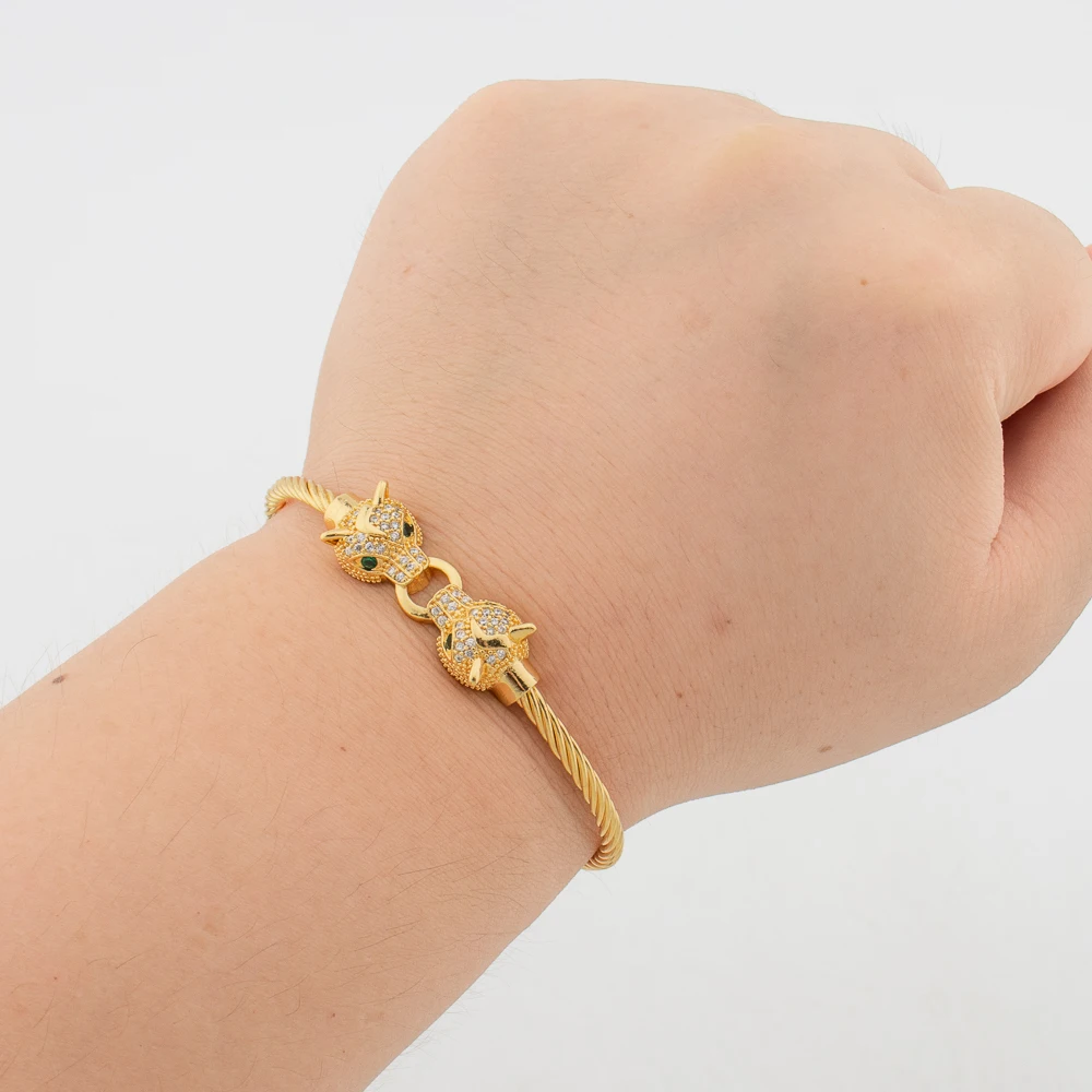Fashion Cuff Bangles for Women Dubai 18k Gold Color Charm Bracelet Luxury Leopard Head White Zircon Jewelry African Wedding Gift