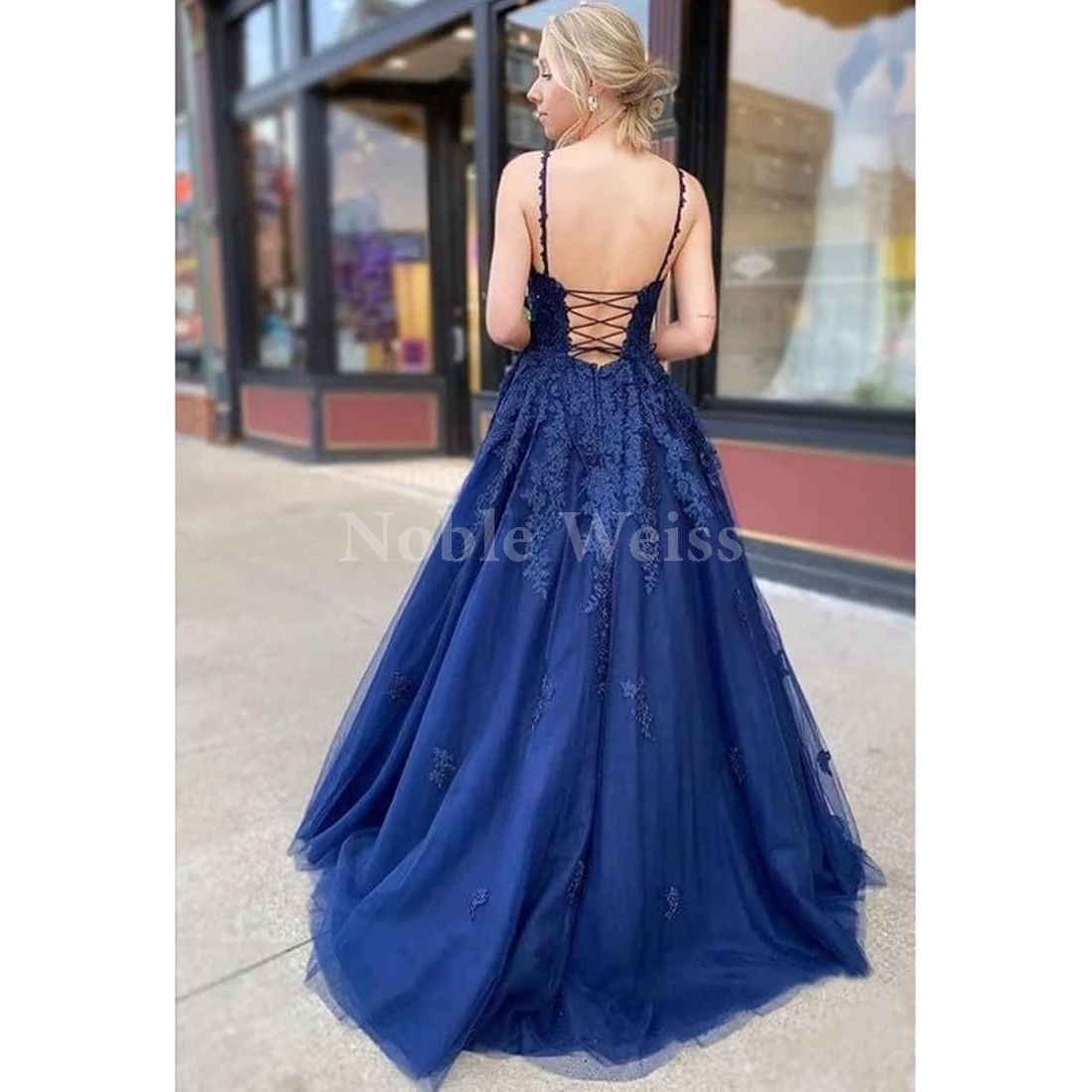 Abito da ballo in tulle Abito lungo con scollo a V Applicazioni con spalline Abito da sera Una linea Abiti da ballo formali per donna Personalizzati