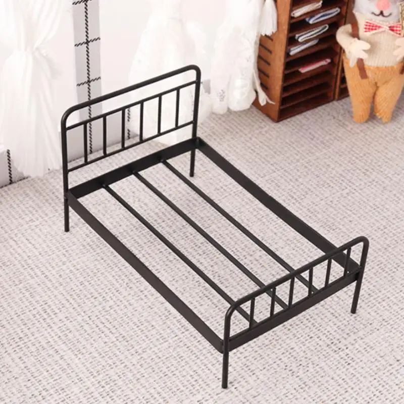 

1Pc 1:12 Dollhouse Miniature Iron Doll Bed Simulation Doll House Bedroom Furniture Bed Model Mini DIY Toy Accessories