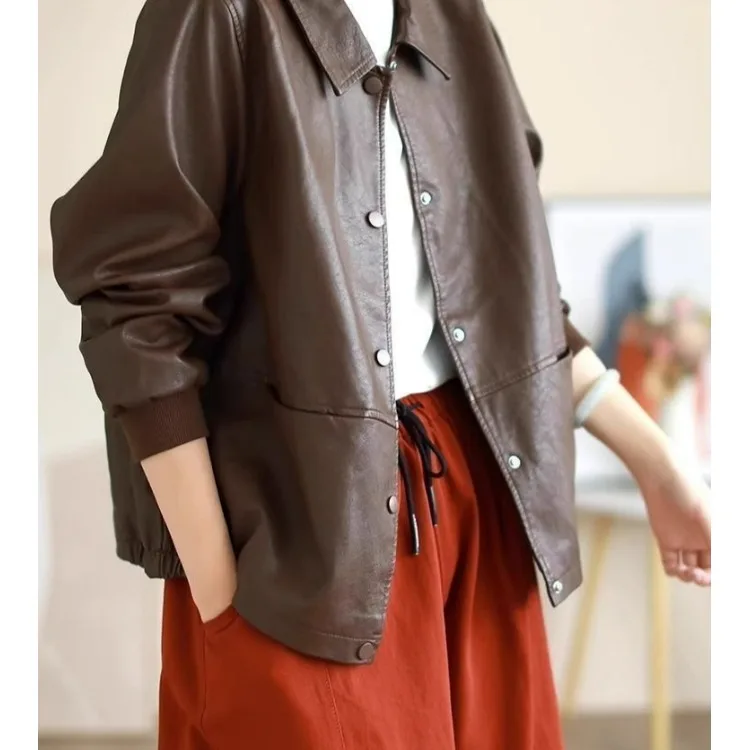 ربيع الخريف 2025 جديد Sle المرأة سترة جلدية فضفاضة عادية منتصف الحياة المرأة Faionable بولي معطف معطف جلد ort طول