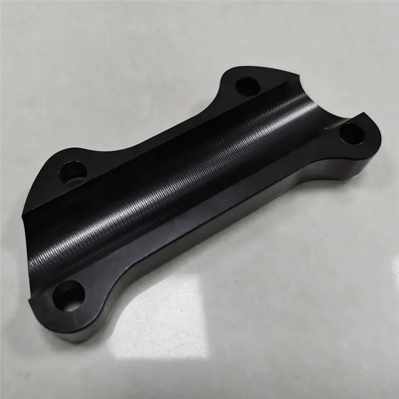 

Superior-4 Inch Straight Handlebar Risers 1 Inch Top Clamp For Dyna Fat Bob Road King FLHR