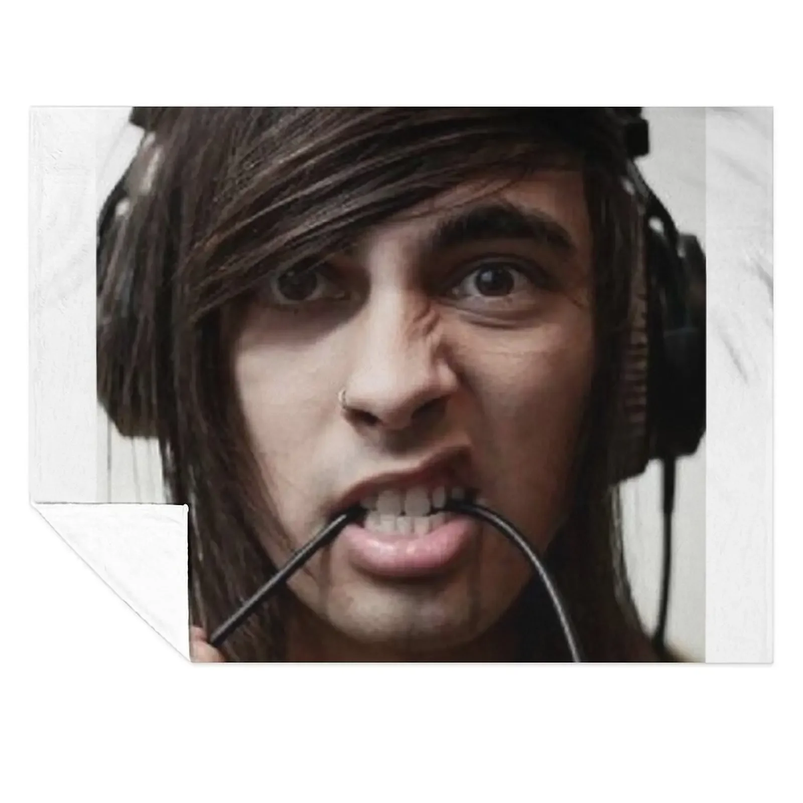 

Vic Fuentes Throw Blanket cosplay anime Flannel Fashion Sofas Nap Blankets