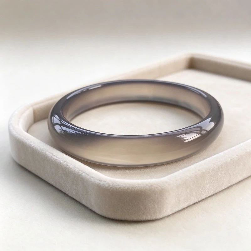 Natural High Ice Light Luxury Gray Agate Bracelet