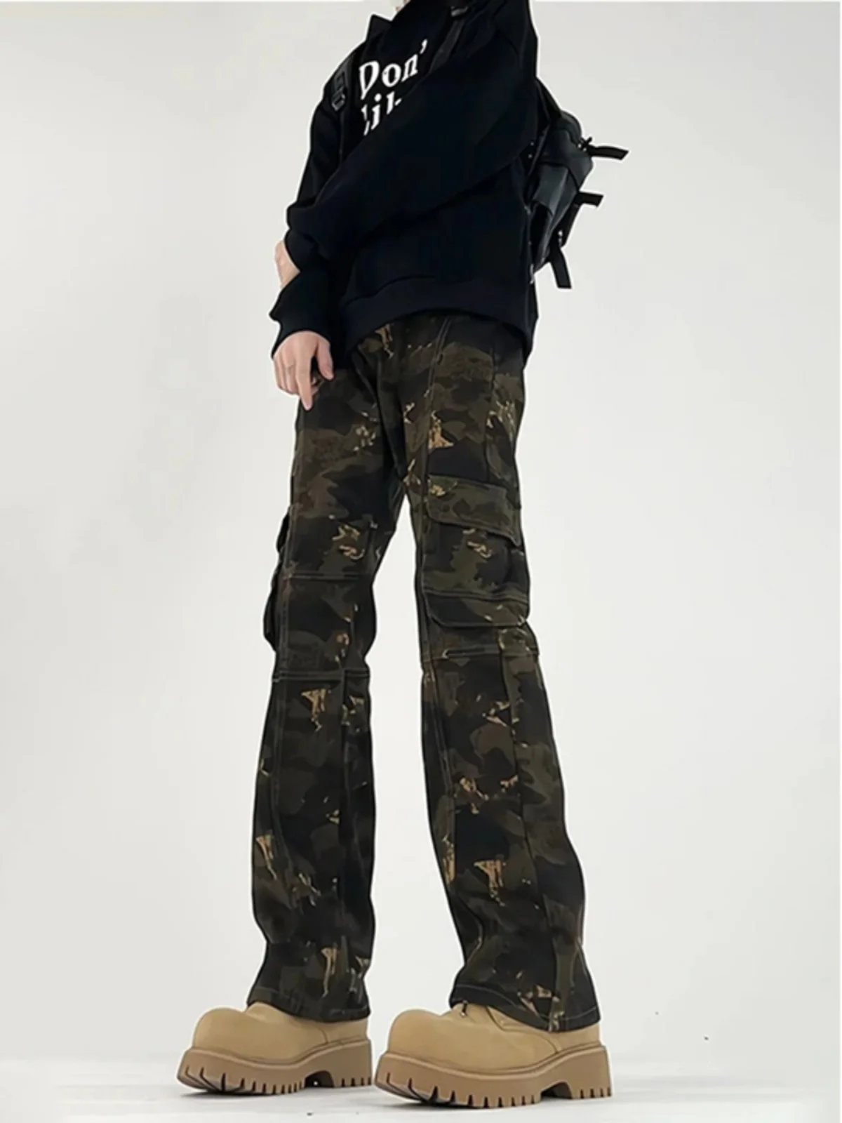 

Американские камуфляжные джинсы для мужчин, осенне-зимние, модные, приталенные, стройнящие, слегка расклешенные, прямого кроя