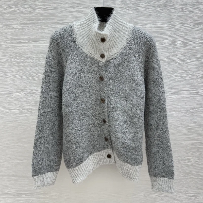 

Высококачественный женский кардиган-свитер с разноцветной вышитым логотипом, на одной пуговице, с половиной выреза 251016186.