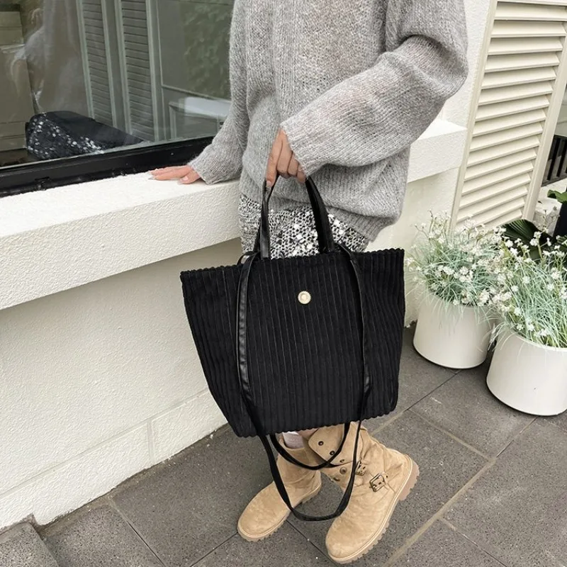 

Glamorous Presbyopic Handbag Creative Simple Versatile School Female Bag For A Day At School