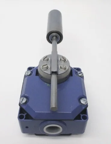 Brand New Original XCRT115 Heavy Load Cross Deviation Limit Switch Fast Delivery