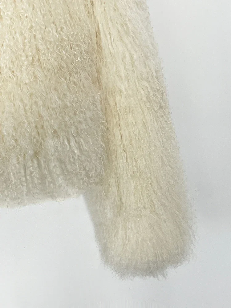 سترة نسائية من فراء الأغنام منغوليا الطبيعية لعام 2025 ملابس شتوية جديدة معطف فرو حقيقي قصير برقبة دائرية وأكمام طويلة