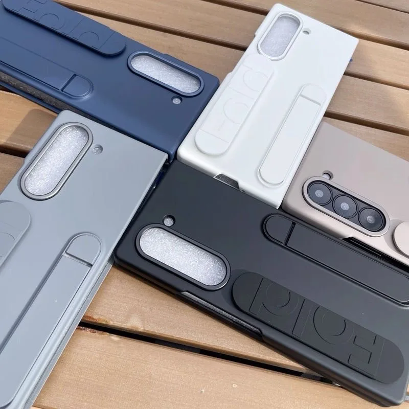 Fashion Wristband Bracket Stand Case for Samsung Galaxy Z Fold 7 6 5 4 8 Ultra Wrist Hand Strap Solid Color Shockproof PC Cover