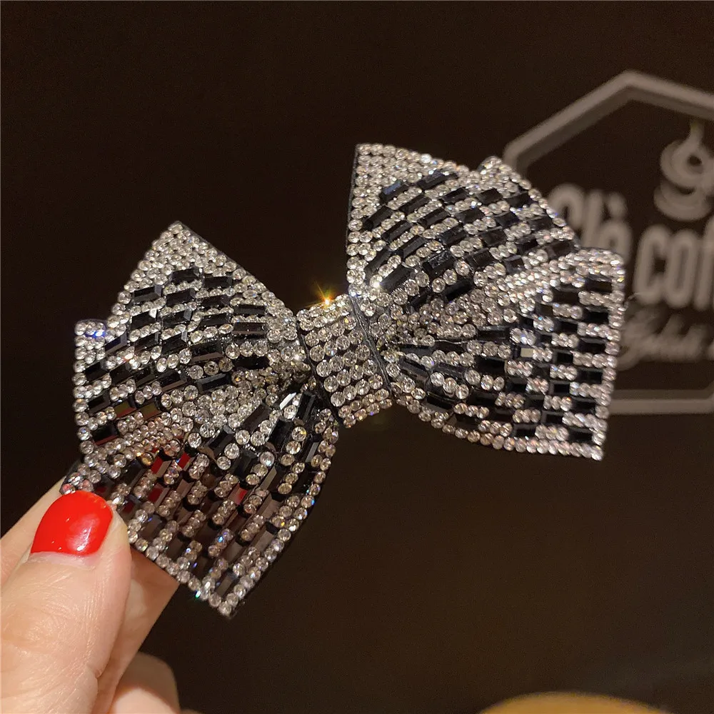 Bow Rhinestone Hair Accessories Girls Hair Claw Fashion Headwear Women Barrettes Summer Vintage Hair Clip Wash Face Hair Holder