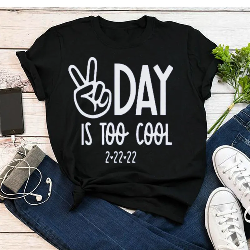 Happy Twosday Shirt, Tuesday February 22nd 2022 Funny Twosday 22222 Numbers Tuesday 2-22-22 Twos-day Happy Cool Day 100% cotton