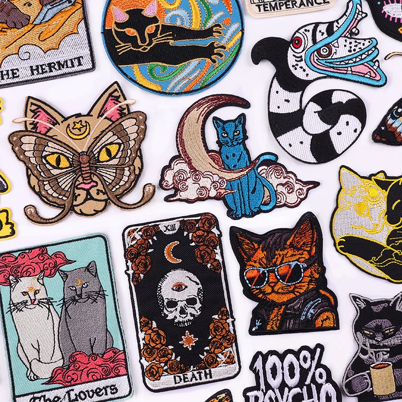 Moon Cat/Skull Patch Cartoon Animal Embroidered Patches On Clothes Punk/Skull Patch Iron On Patches For Clothing Sew Badges DIY