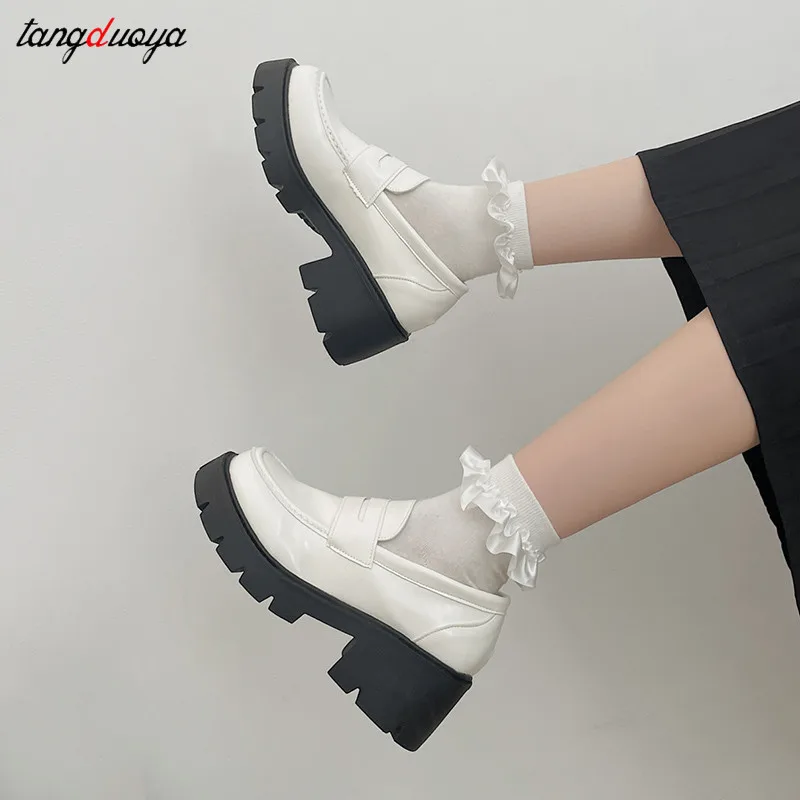 2024 Chunky Loafers For Women Leather Platform Shoes Round Toe Casual Shoes Ladies British Style Slip On heels Black white