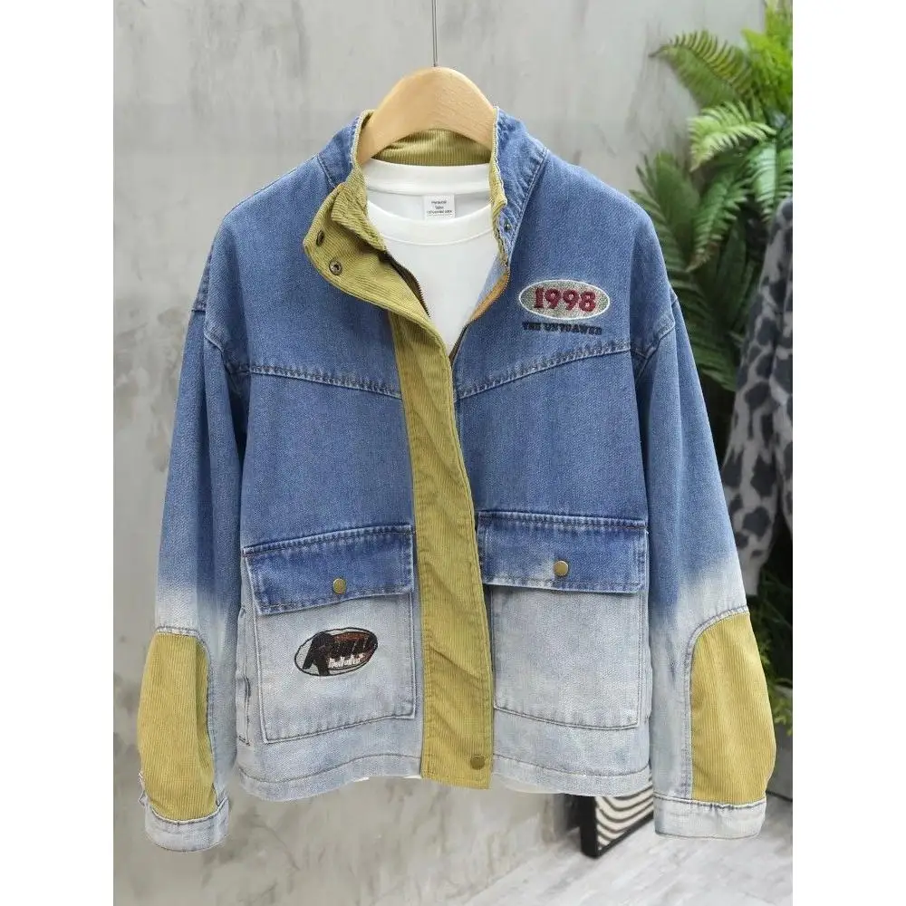 

Ретро-джинсовая куртка в американском стиле с контрастными вставками для мужчин, весна-осень, уличный тренд, свободный крой, универсальная, с отложным воротником