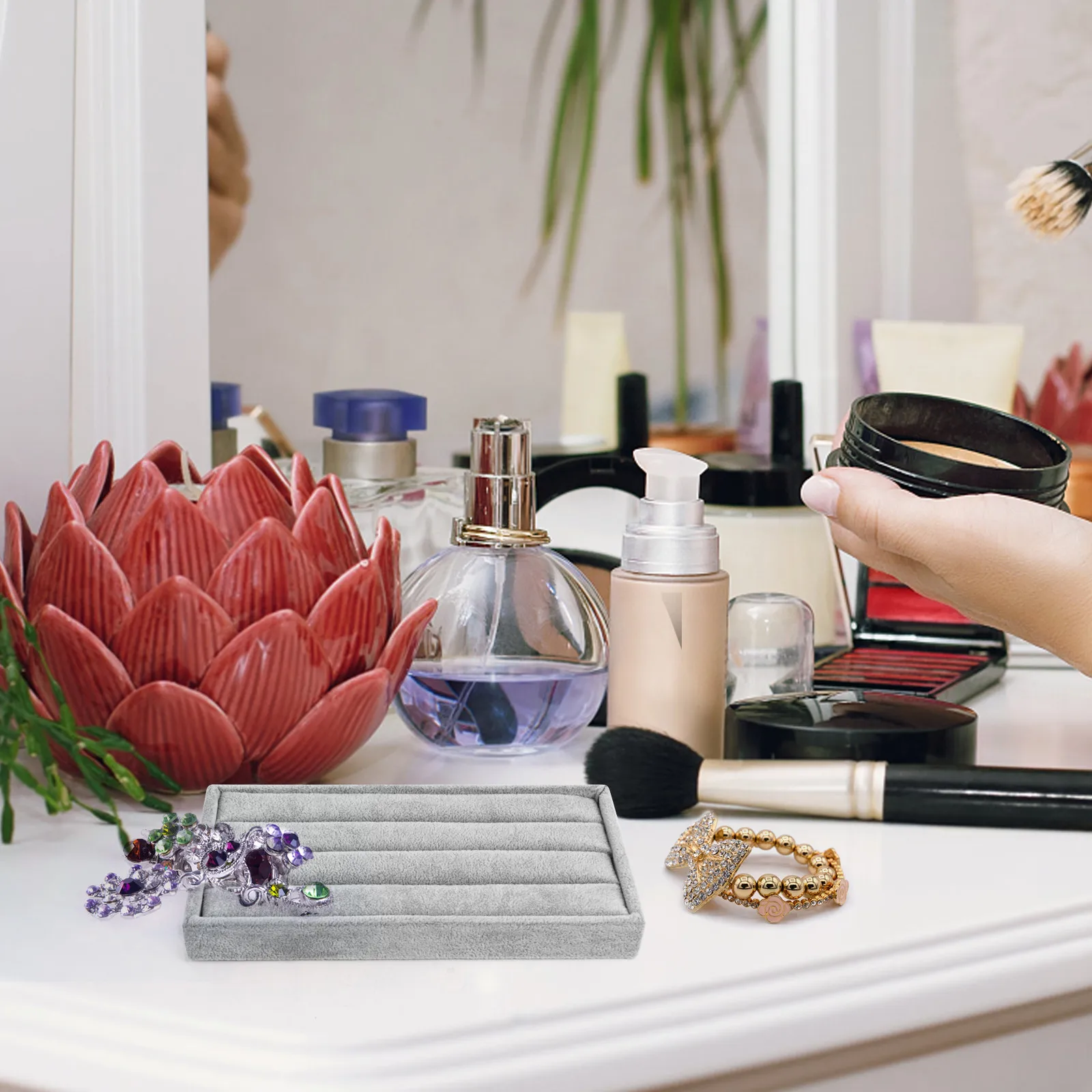

Фланелевый лоток для хранения украшений, настольная подставка для колец, органайзер с гладкой поверхностью, держатель для ювелирных изделий, корзина для хранения мелочей