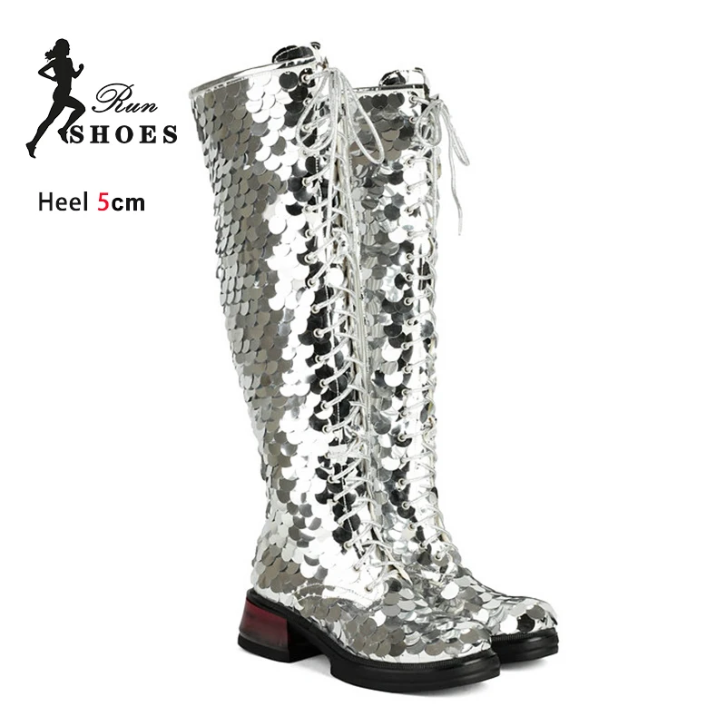 

Зимние женские сапоги выше колена с плюшевой подкладкой, серебристые блестящие длинные сапоги для вечеринок в ночном клубе, новинка 2025, крутая модель с блестками, обувь для показа