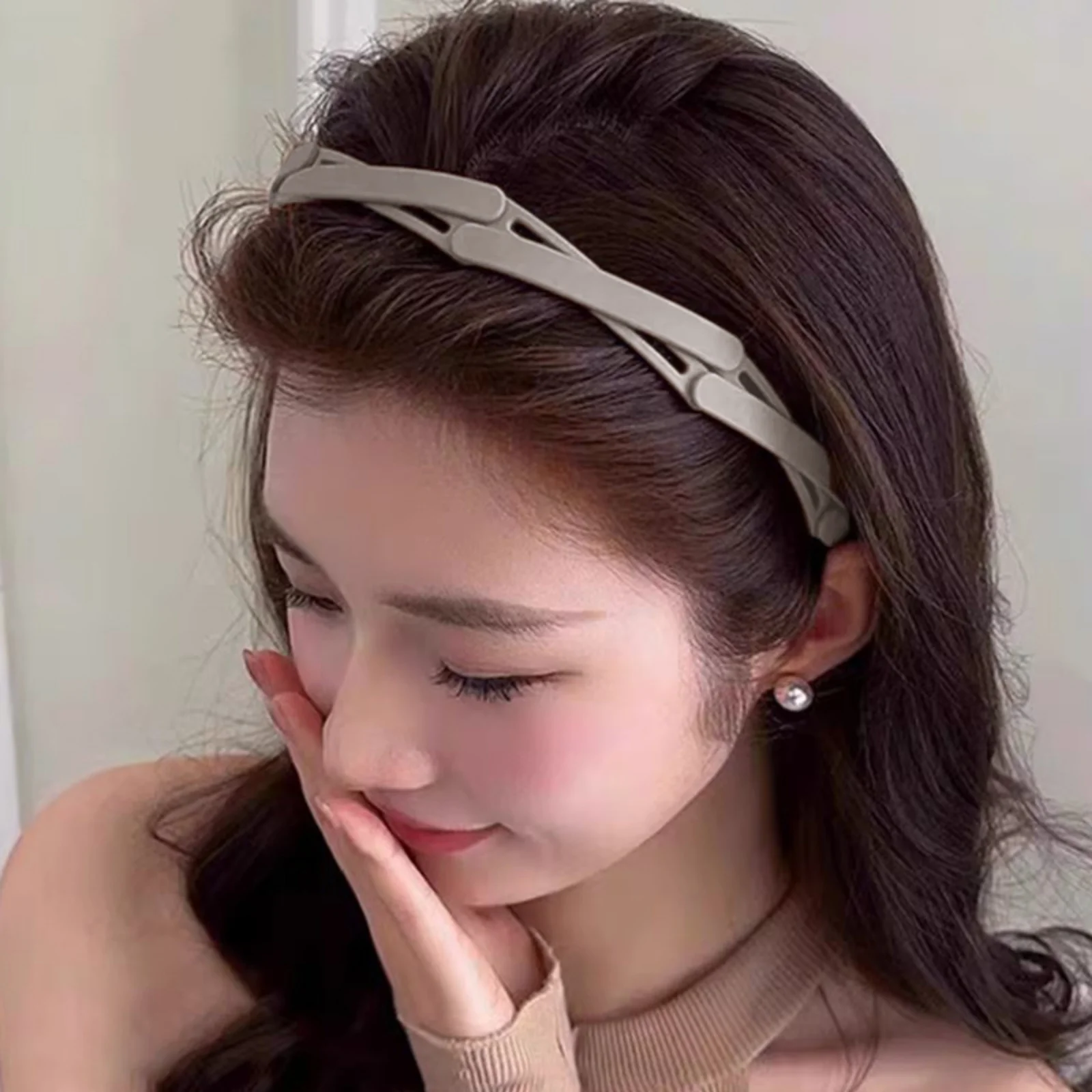 1PC Women's Hair Bands Portable Wash Hair Clip with teeth Round Headband Wash Hair Bands for Women Cute Hair Accessories