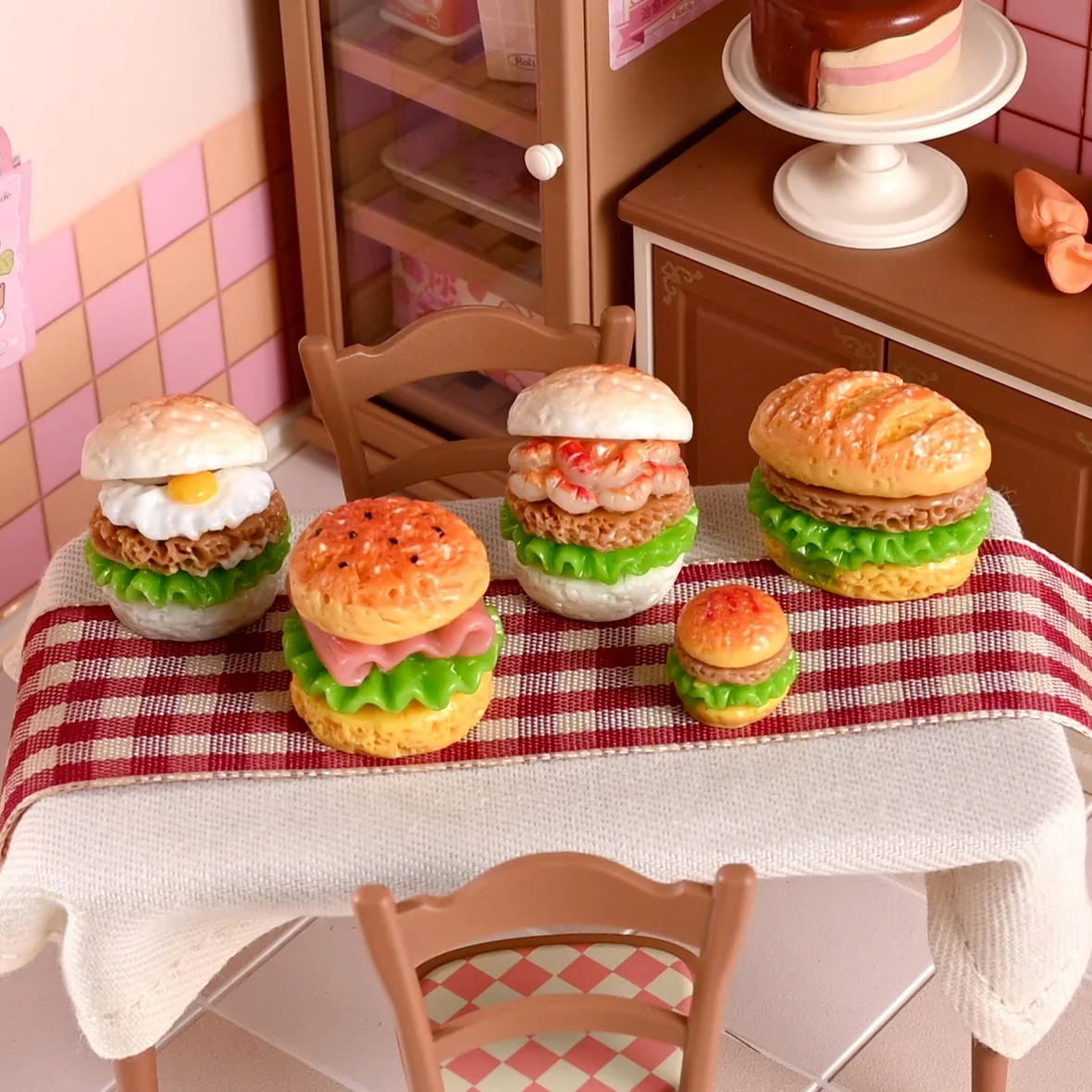 5pcs Cartoon Burger Miniature Resin Food Toy Cute Grain Doll House Kitchen Decoration