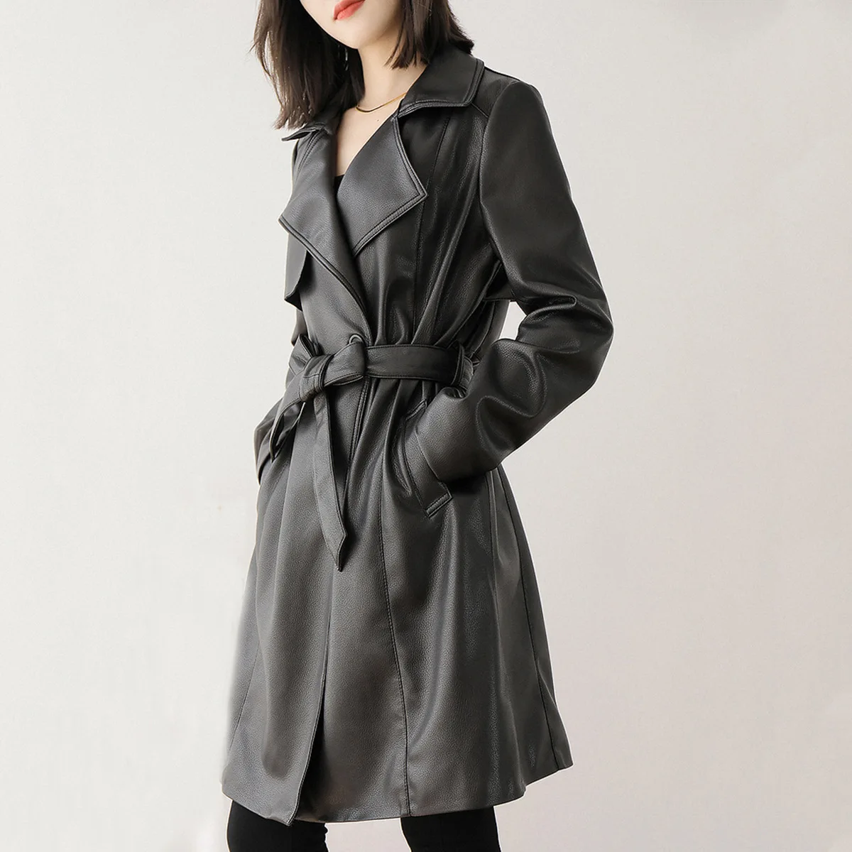 Manteau long en cuir de mouton pour femme, coupe-vent à lacets, médicaments à la mode, automne, hiver, nouveau, 2023