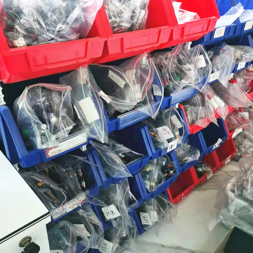 ألعاب مكعبات بناء شخصيات كرتونية ليغو للأطفال صندوق أعمى ، توصيل عشوائي ، + نمط ، متوافق مع دمى ليغو ، 10 في اللوت