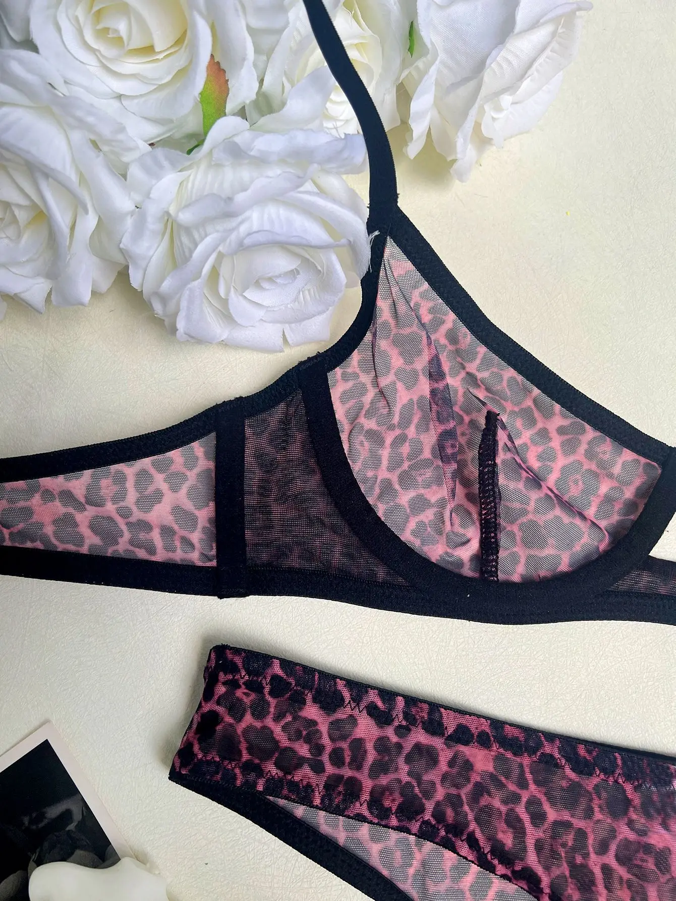 ملابس داخلية بطبعة الفهد، حمالة صدر عميقة على شكل حرف V، تصميم عالي الخصر، ملابس داخلية مثيرة للنساء للمناسبات الخاصة #5