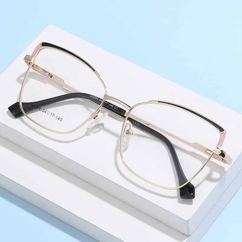 CLLOIO Retro Trendy Elegant Prescription Glasses Anti Blue Light Women Durable Alloy Myopia Glasses Progressive Reading Eyewear