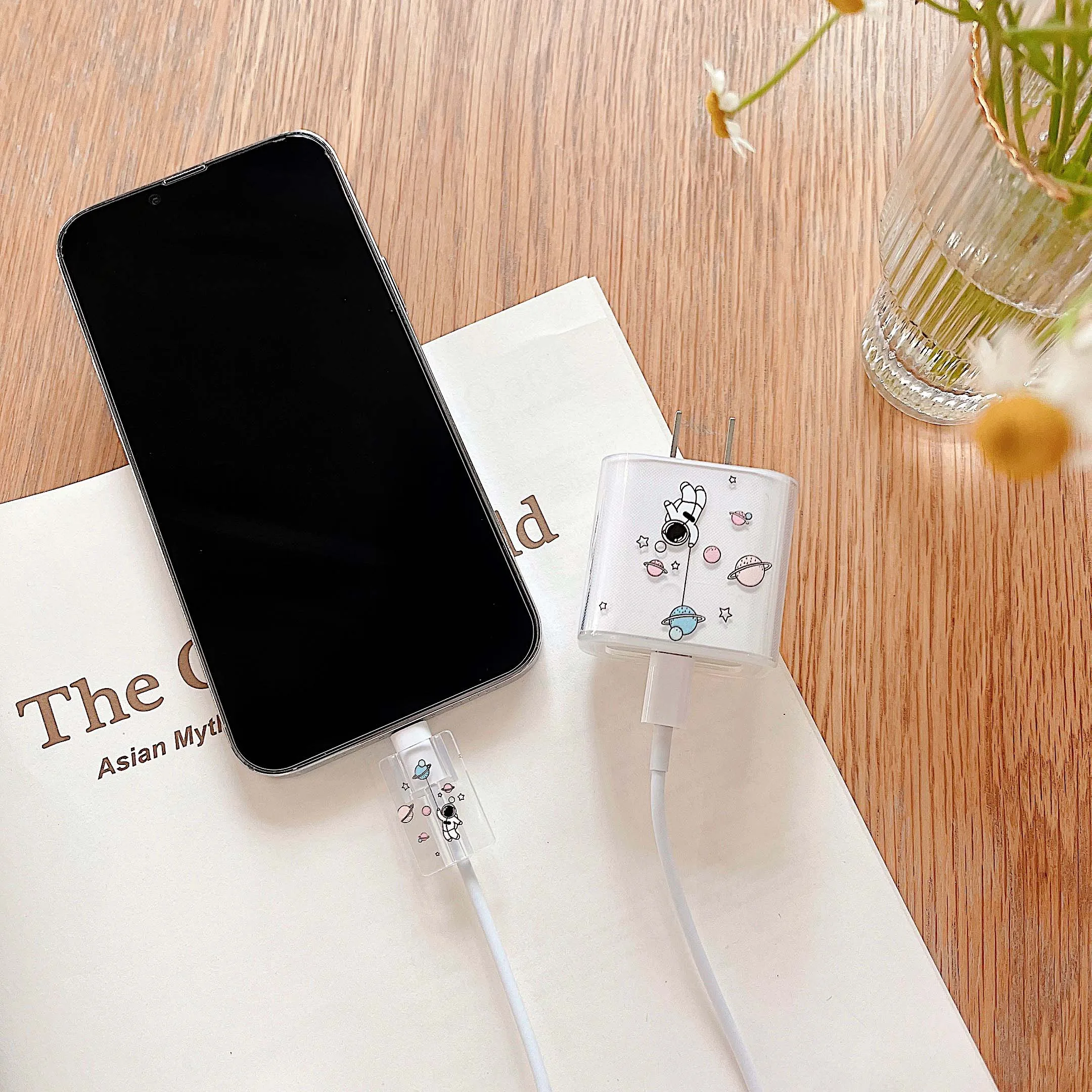 Cartoon Cute astronaut Cable Protector For iPhone Fast Charging 18/20W Holder USB Data Line Cord Head protective Cover sets