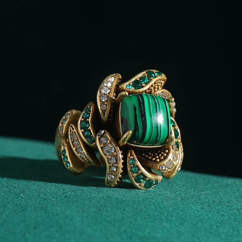 Vintage Magnolia Blue Green Glass Rings For Woman Jewelry And Accessories Antique Gold Color Luxury Designer Brands 2026 New