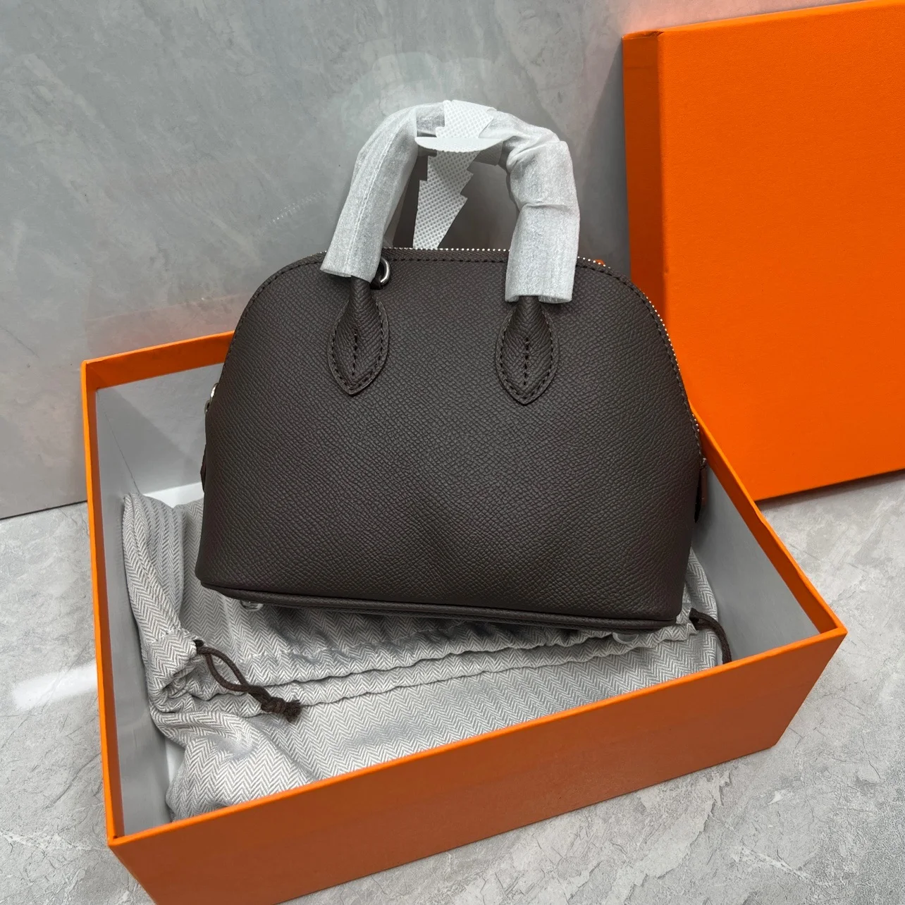 

ell ape Leather Crossbody Bag ex oulder Bag Handbag Faionable Belt Decoration Youth Suitable Small round Bag