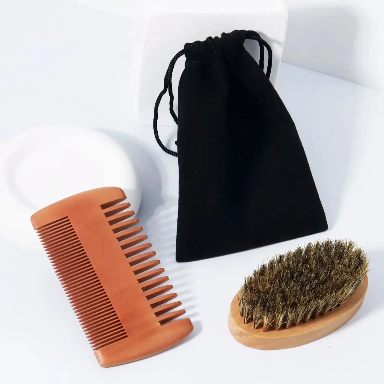 Men's beard care tools, storage bag, natural bristle brush, wooden double-sided comb, men's styling and beauty set