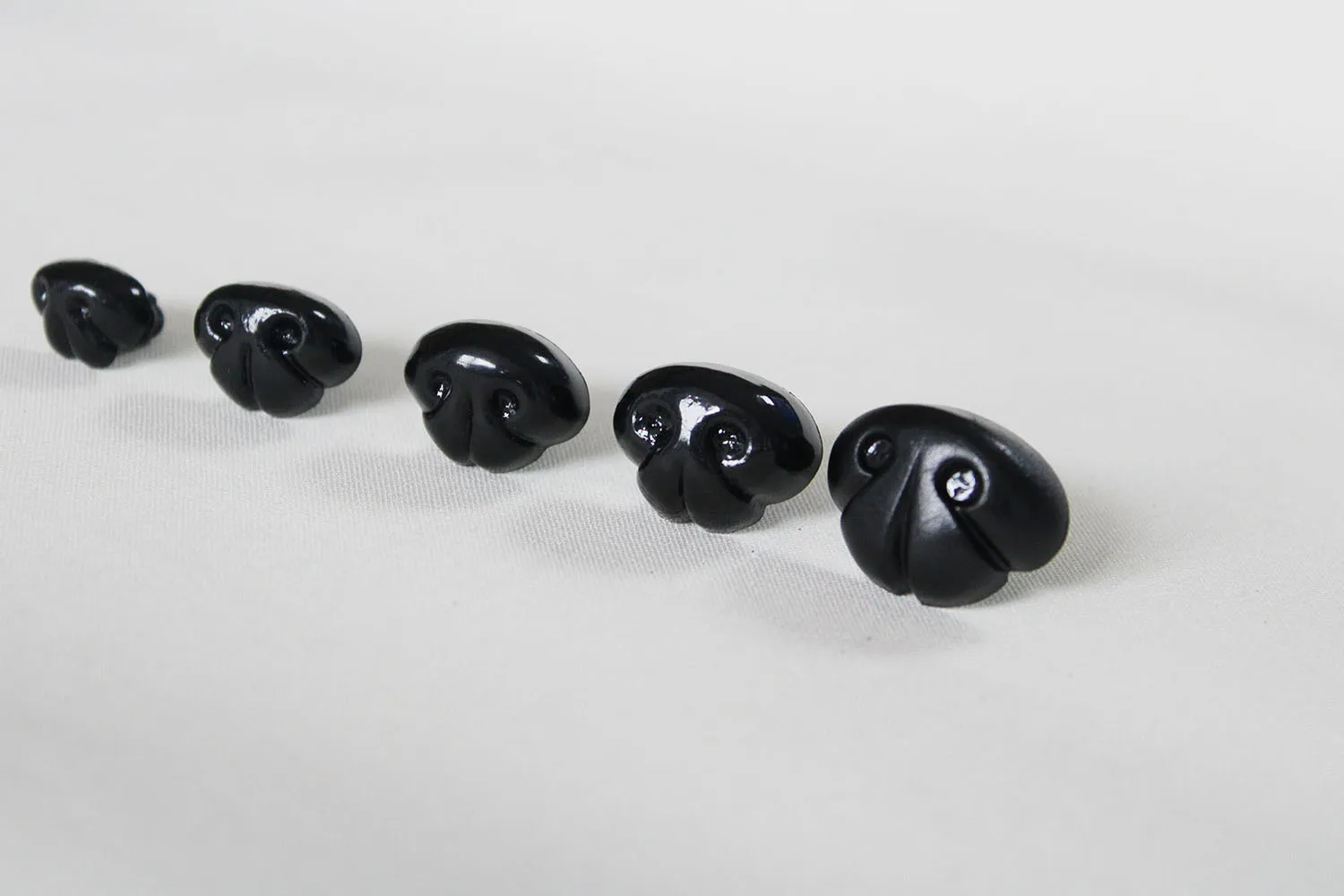 Nez de sécurité en plastique noir de haute qualité avec rondelle de presse à main, jouet pour chien, 15mm, 18mm, 21mm, 23mm, 25mm, 30mm, 30 pièces