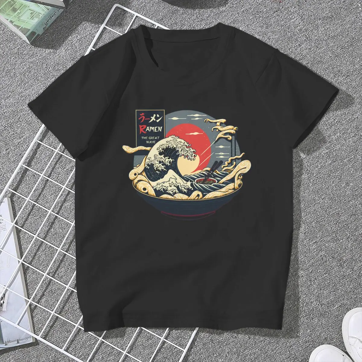 Noodle Gift Classic Women Clothes The Great Ramen Off Kanagawa T-shirt Kawaii Vintage Female Top