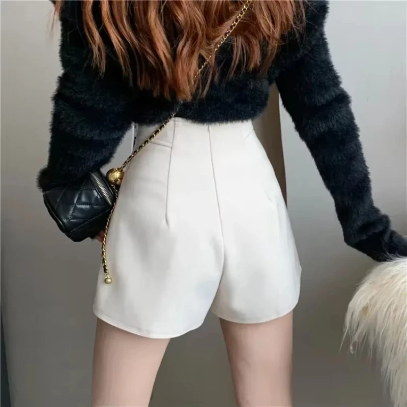 Wide Black Short Pants For Woman To Wear White High Waist Women's Shorts Summer Cheap Hot Streetwear Aesthetic Fashion