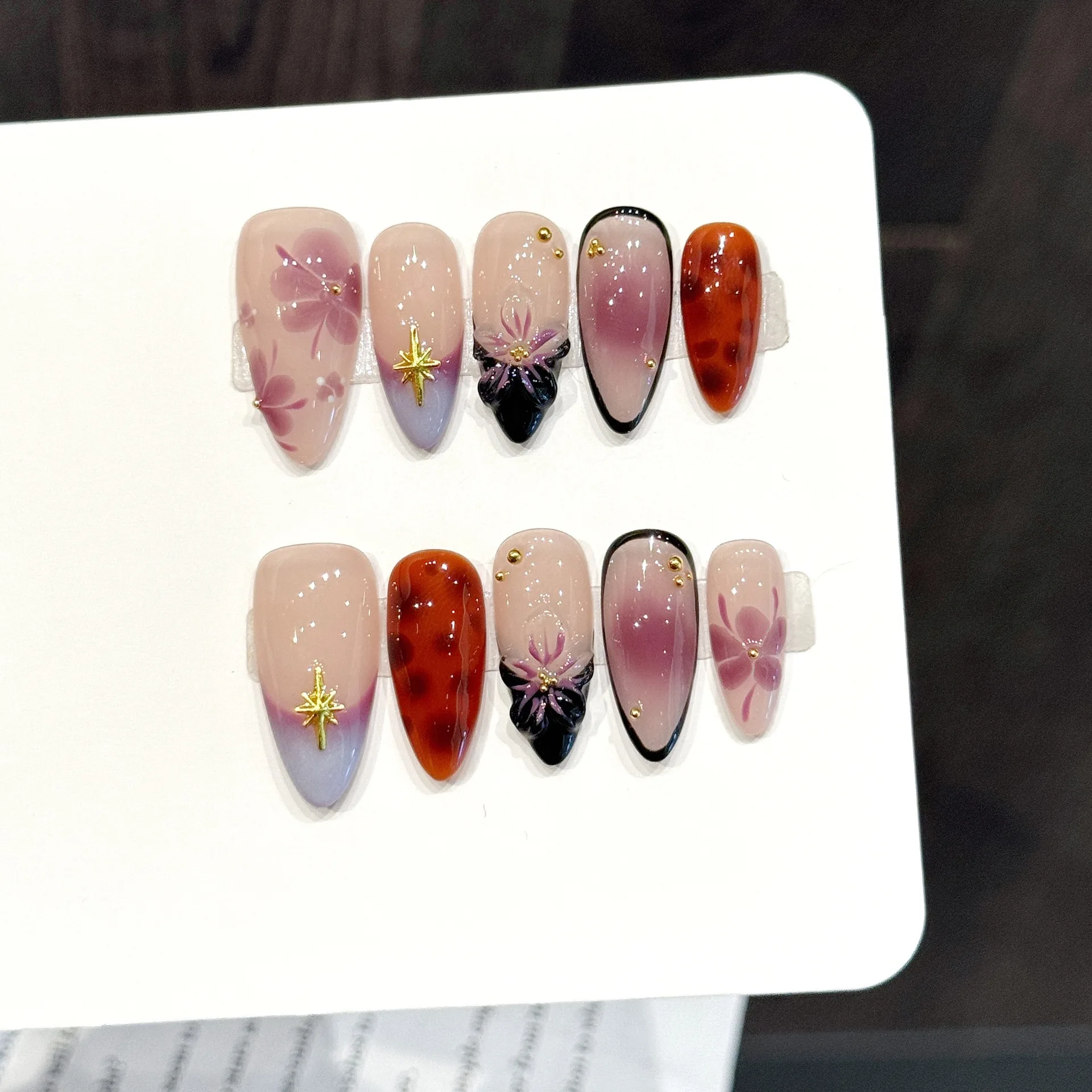

10pcs Handmade Almond Press On Nails Pink Purple Gradient Star 3D Carving Flower Design Fake Nails Wearable Nails Art Tips Girls