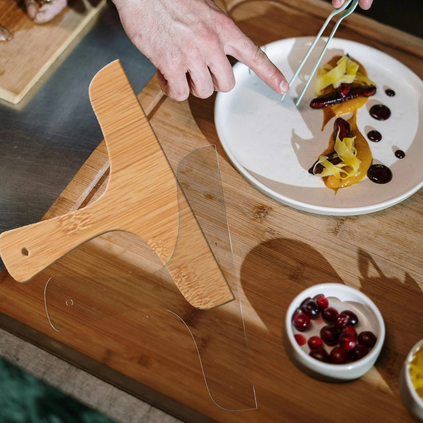 

Cutting Board Handle Template Transparent Acrylic Reusable Stencil for Shaping Charcuterie Boards Easy Routing Kitchen